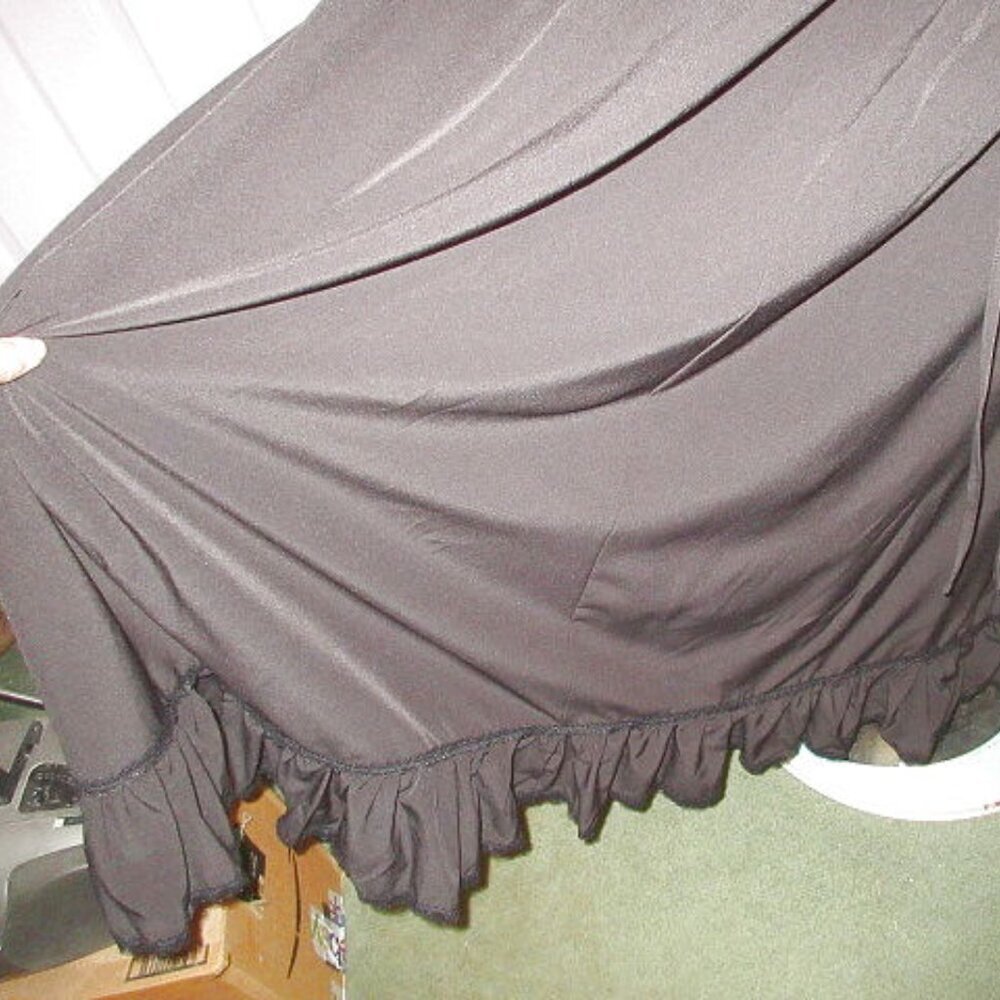 Scarlet Darkness Maxi Skirt Size XL Corset Victorian Witchy Steampunk Baddie Emo - Picture 6 of 9